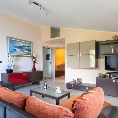 Ginestra By Interhome