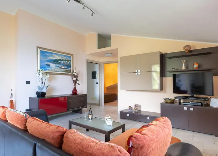 Ginestra By Interhome